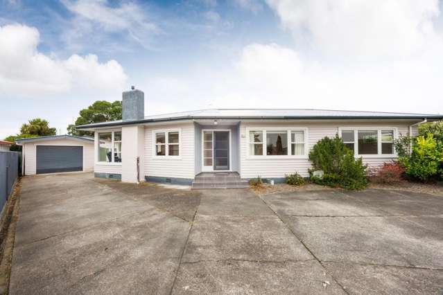 AWAPUNI - 3 BEDROOMS HUGE UTILITY ROOM!
