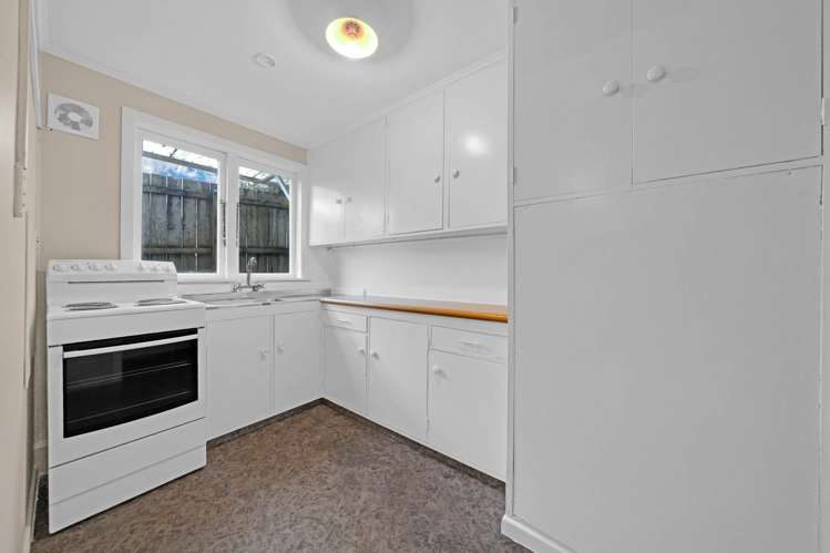 26 Ray Small Drive Papakura_15