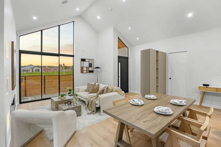 6 & 8 Tuwai Crescent Opaheke_2