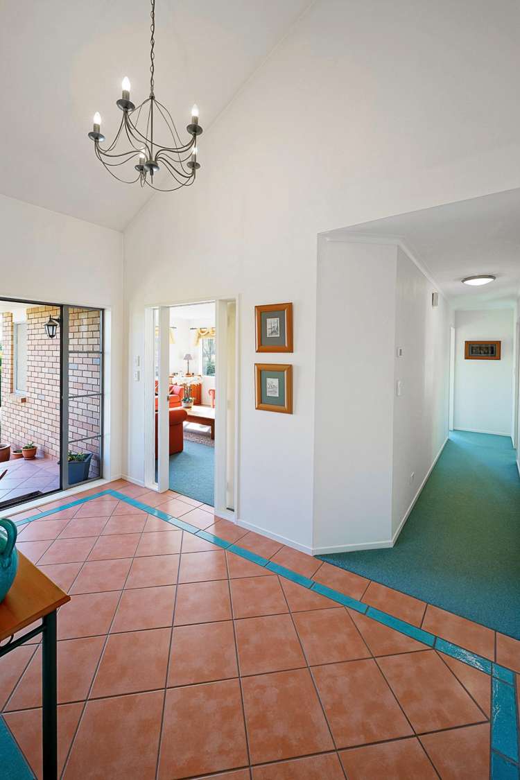 2 Burgundy Park Avenue Henderson_6