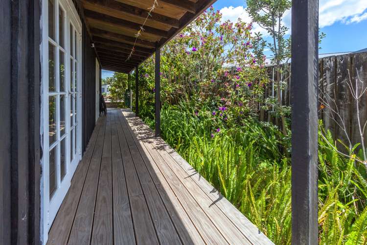 200 The Square Whangamata_21