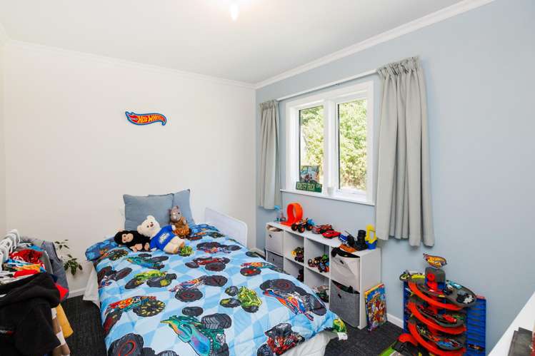 4 Hunia Terrace Himatangi_12