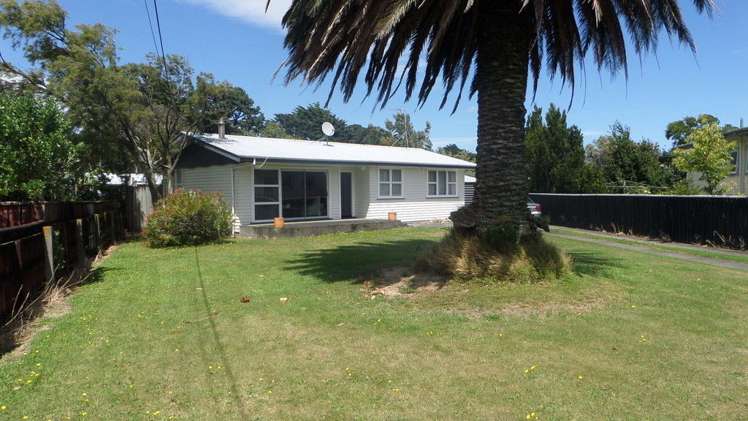 20 Hardie Grove Featherston_17