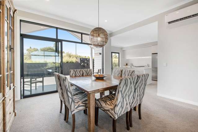 A Lifestyle You'll Love - Minutes from the Coast