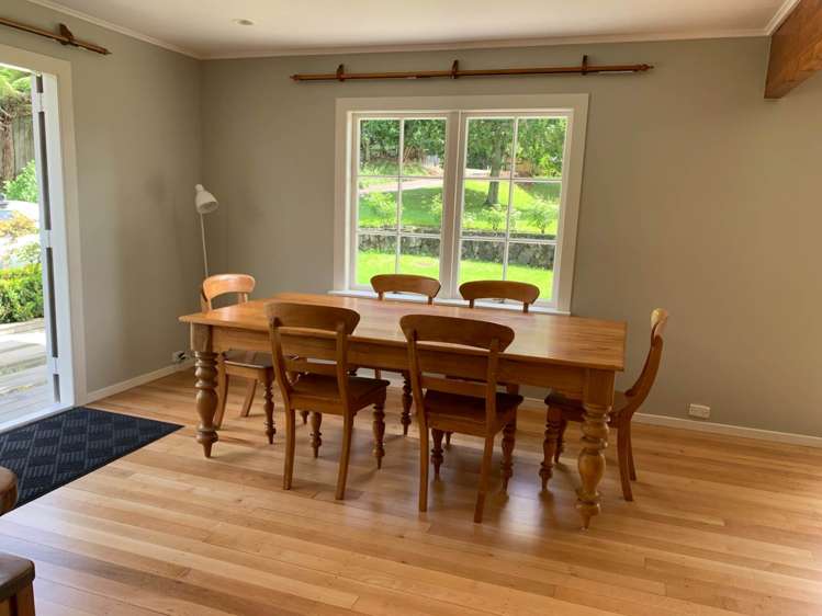 137 Brian Crescent Stanmore Bay_5