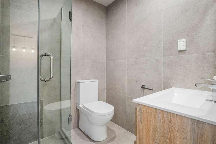 1B Kororo Street Northcote_13