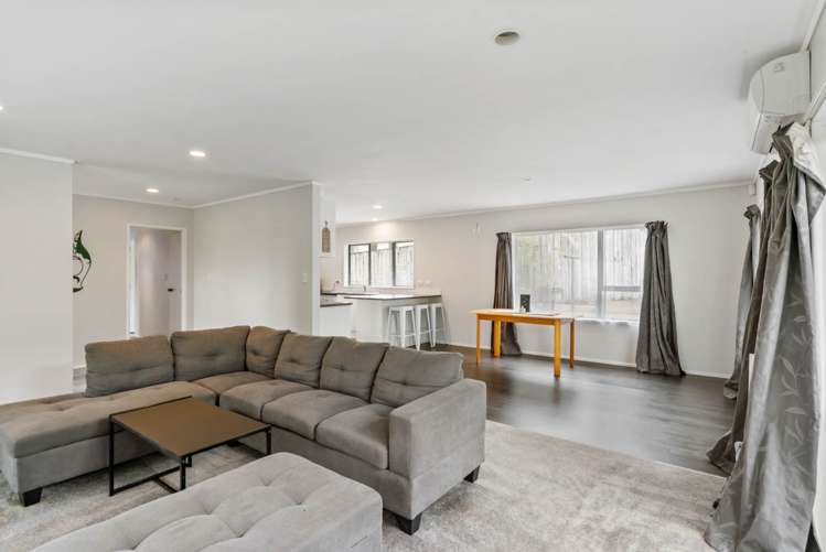 6 Skybird Place Glen Eden_8