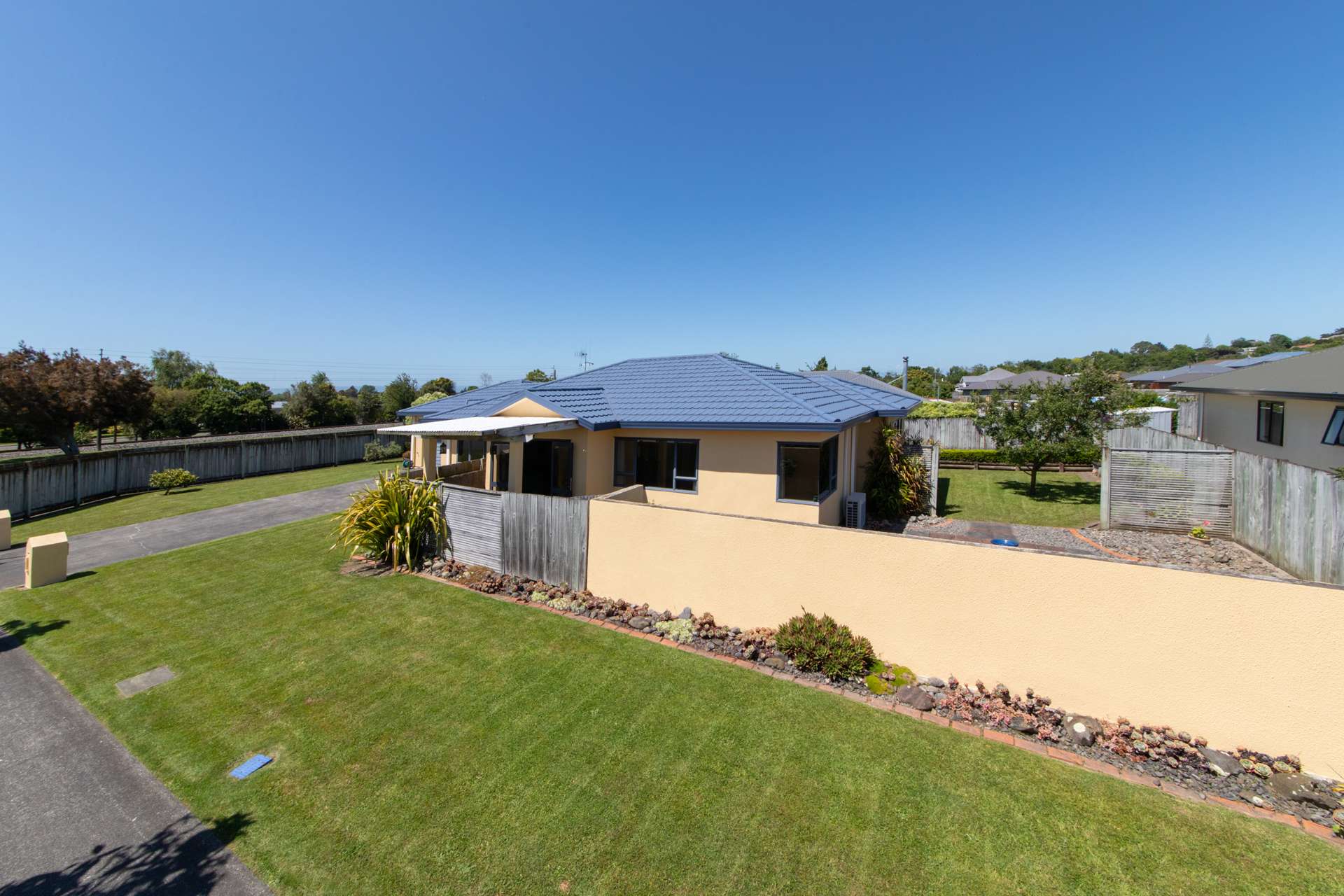 1 Almond Grove Feilding_0