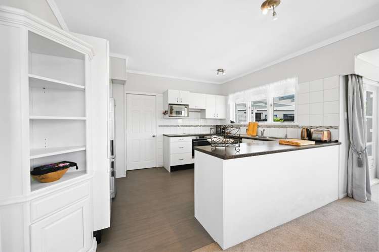 2 Mountain View Drive_5