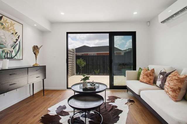 8C Daniel Avenue Mangere East_4