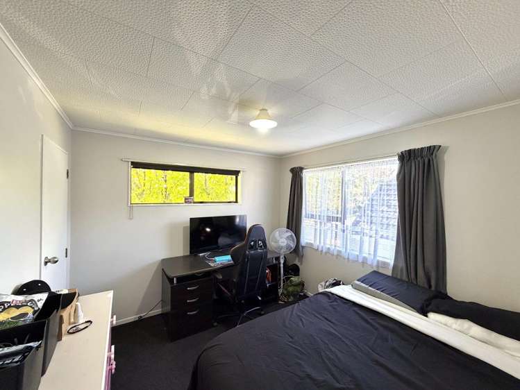 34 Gemstone Drive 11301_6