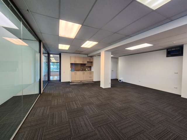 198 sqm Versatile Office in Epsom