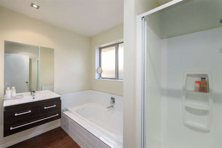 26 John Campbell Crescent Hillmorton_11