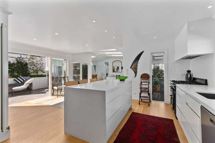 205 Collingwood Street Nelson Central_17