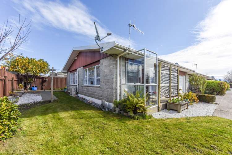 3/8 Exeter Street Stoke_1