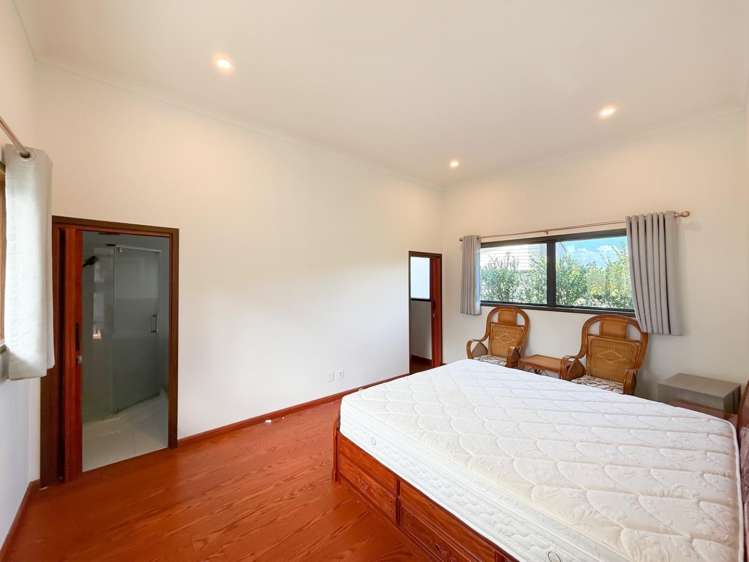 25B Gulf Harbour Drive 2267_9