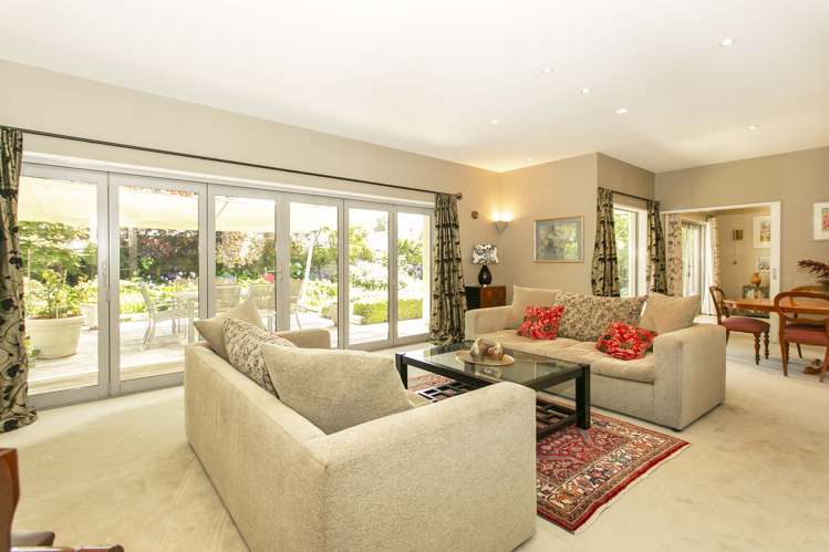 51 Farm Road Allenton_14