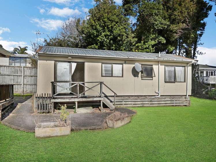 26 Blease Street New Lynn_24