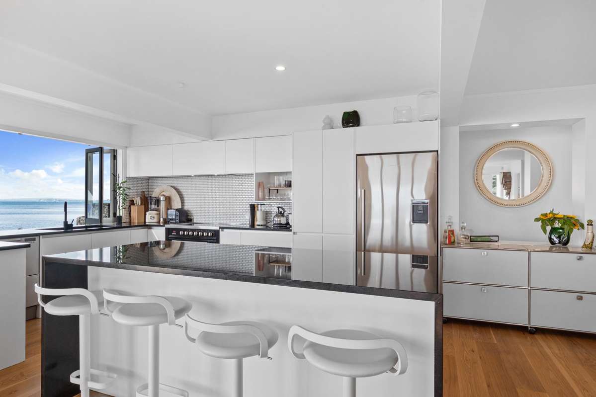 2/259 Hurstmere Road_2