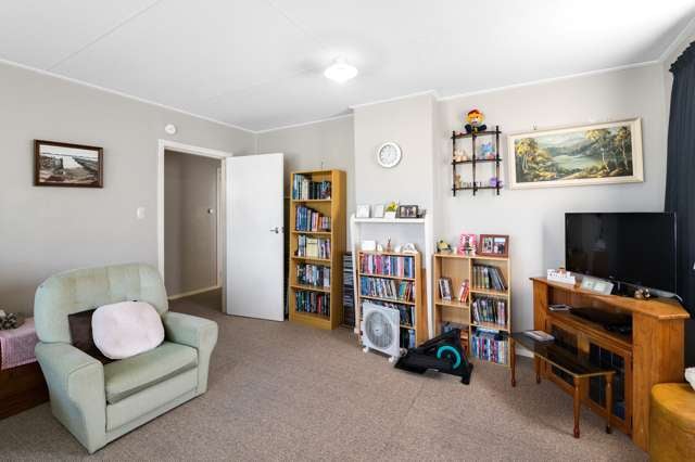 64 Hinemoa Street Levin_1