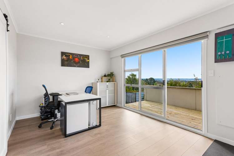6 Fairmount Road Titirangi_20