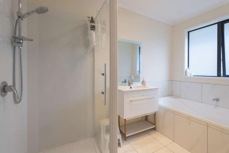 76 Pebble Beach Boulevard Te Kamo_4