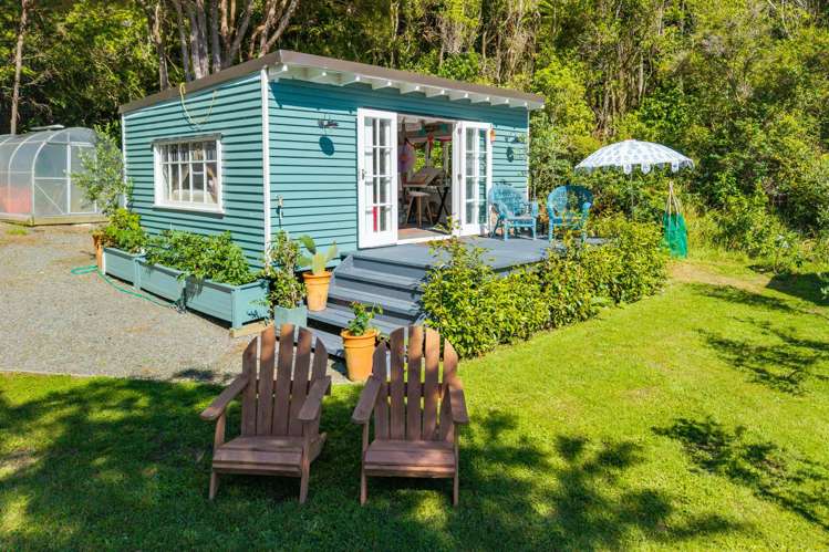 12 Manuka Drive Ngakuta Bay_3