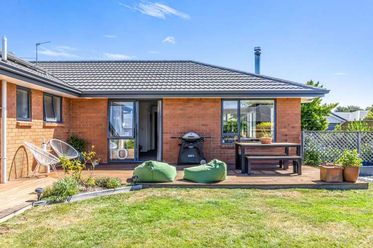 4 Ernest Place Brightwater_17