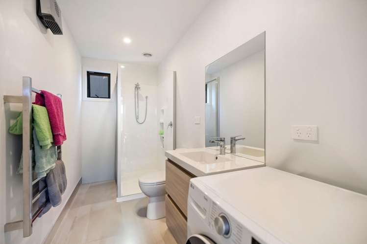 6 Shallow Close Jacks Point_28