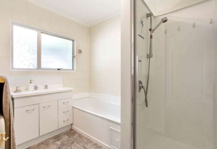 2/72 Cockayne Crescent Sunnynook_11