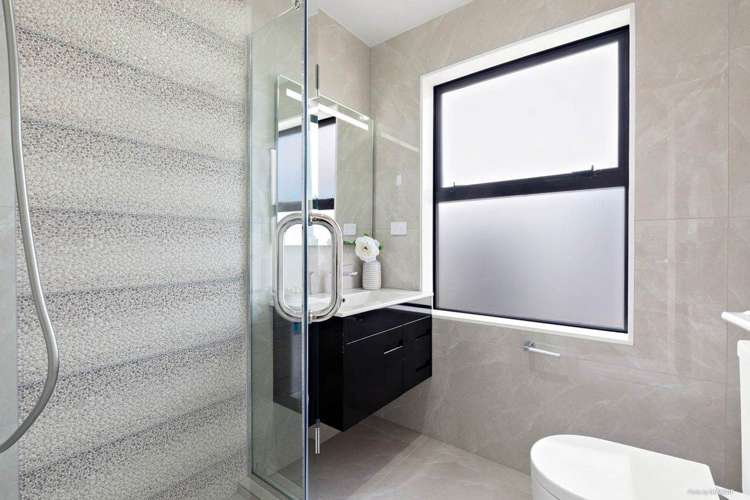 9b Kimber Hall Avenue Mount Roskill_12