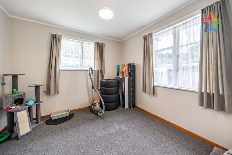 34 Bird Grove Stokes Valley_7