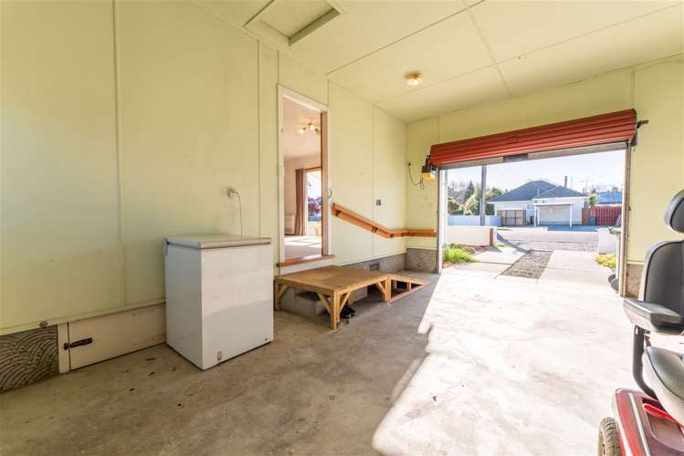 2 George Street Rolleston_11