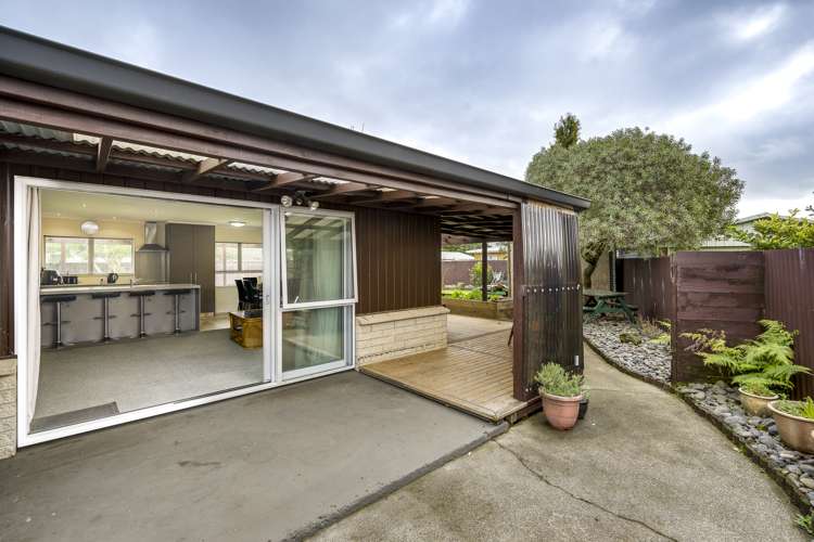 20 Cortes Crescent Flaxmere_13