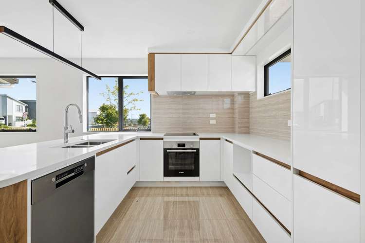 16 Enchantment Lane_4