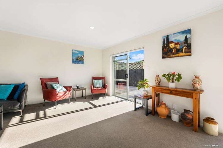 2 Dan Tori Place Orewa_9