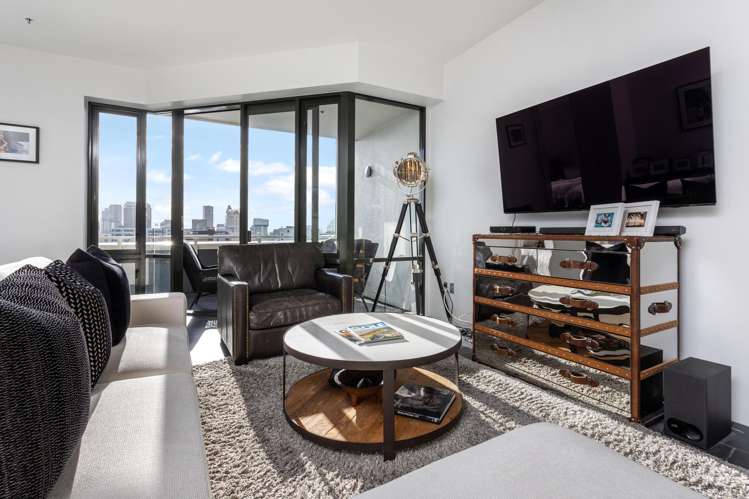 9A/22-28 Beresford Square_5