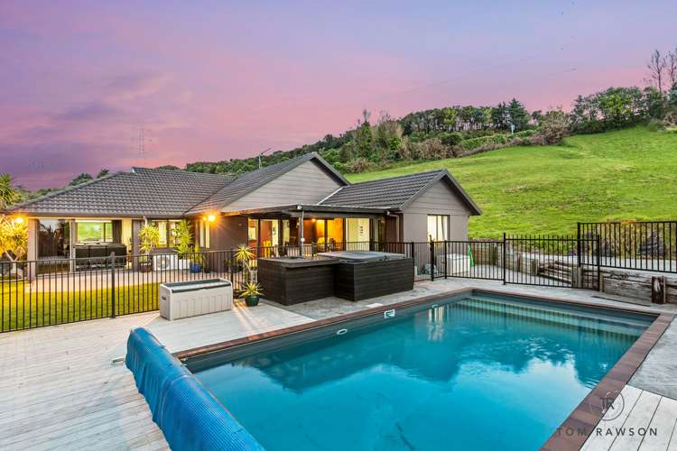 490 Redoubt Road Flat Bush_13