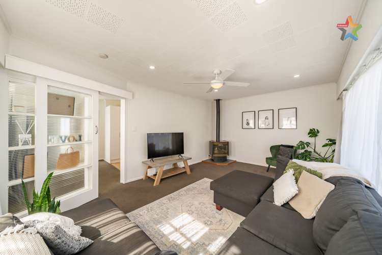 33 Russell Road Wainuiomata_1