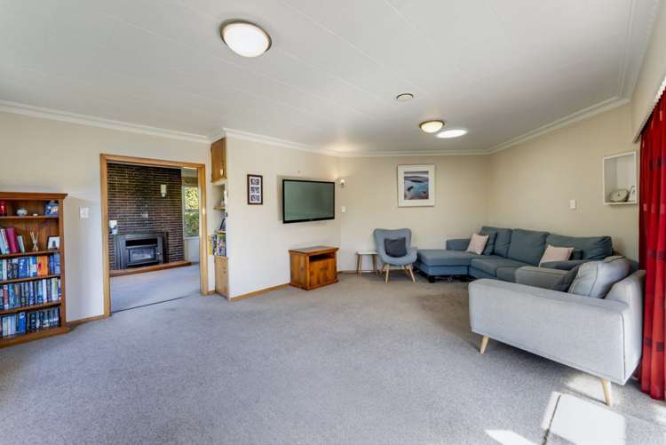 22 Tennyson Crescent Stoke_9