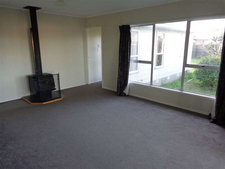 217 Mahia Road Wattle Downs_3