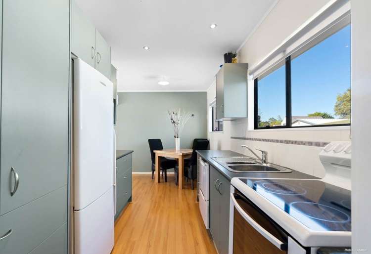 10 Seaward Place Wattle Downs_5