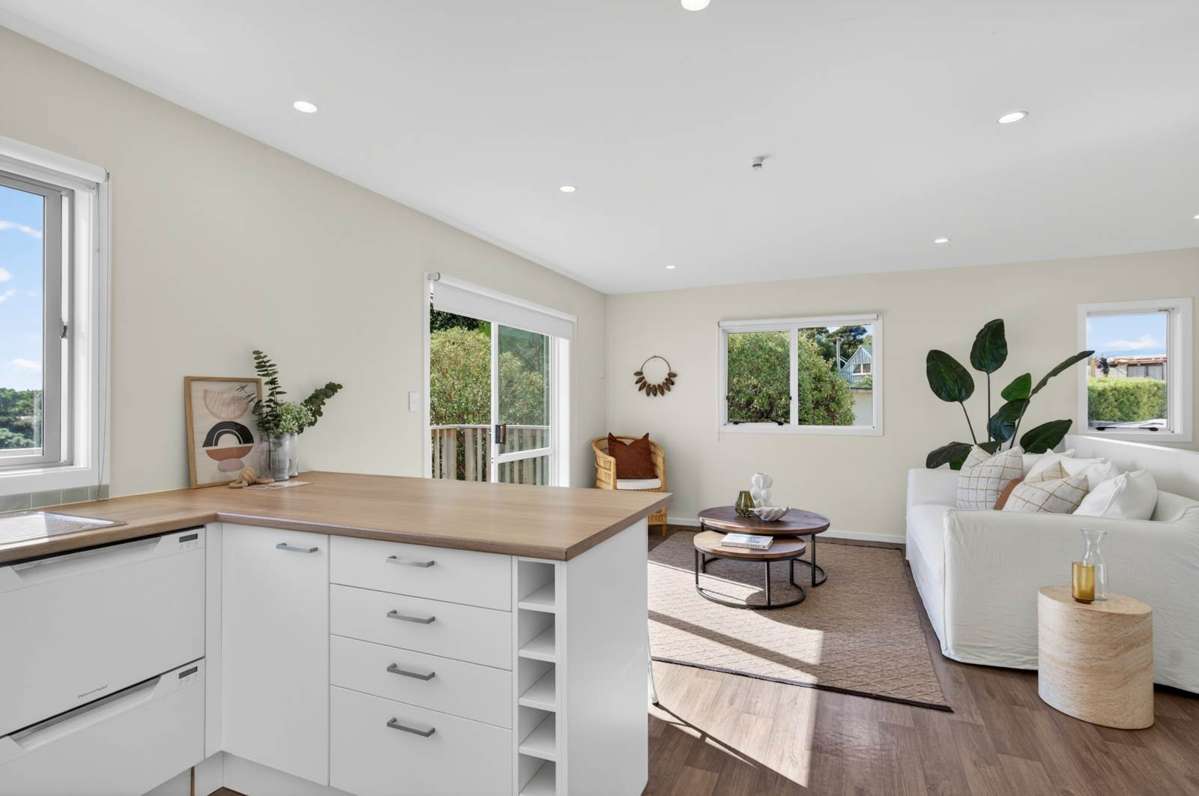 242 Molesworth Drive_3