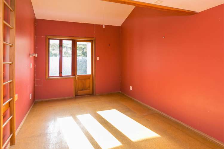 10 Harmans Road Lyttelton_14