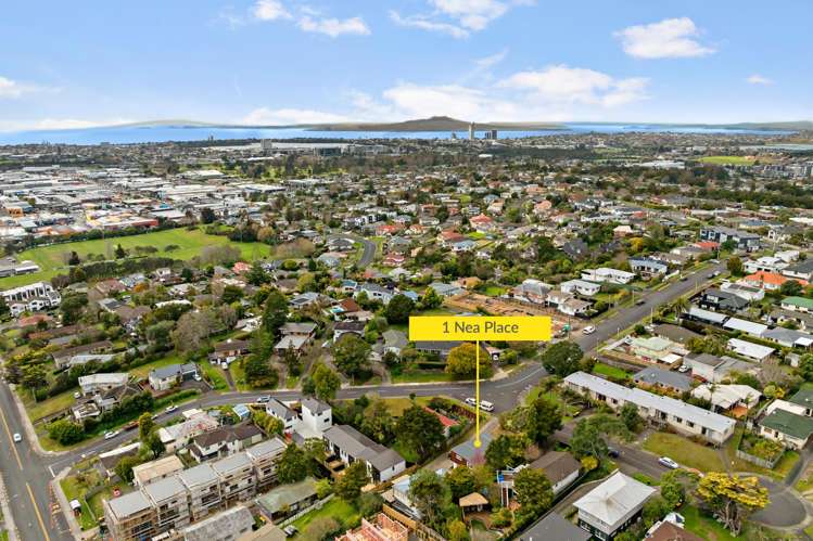 1/1 Nea Place Hillcrest_17