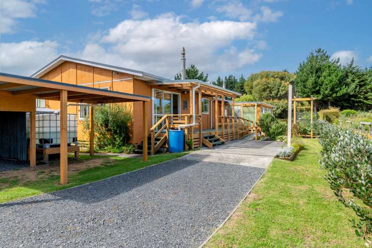 2 Barclay Grove Hokio Beach_21