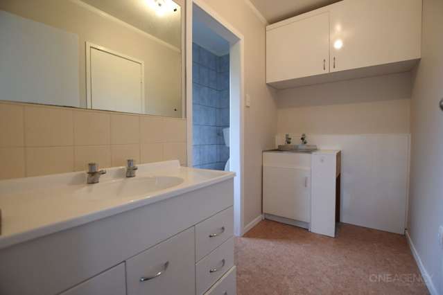 A/63 Kirby Street Glendene_3