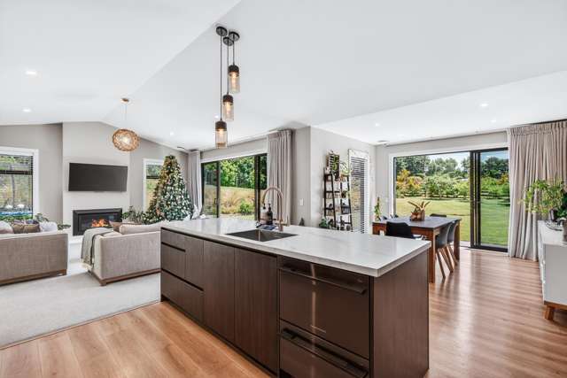 139 Mapara Road Acacia Bay_4