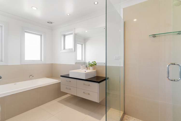 58 Chateau Rise Flat Bush_25