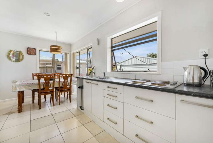 18 Hallberry Road Mangere East_6